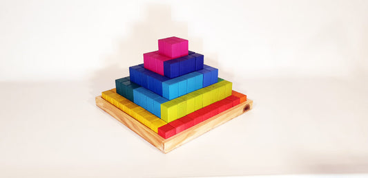 Building Block Pyramid 